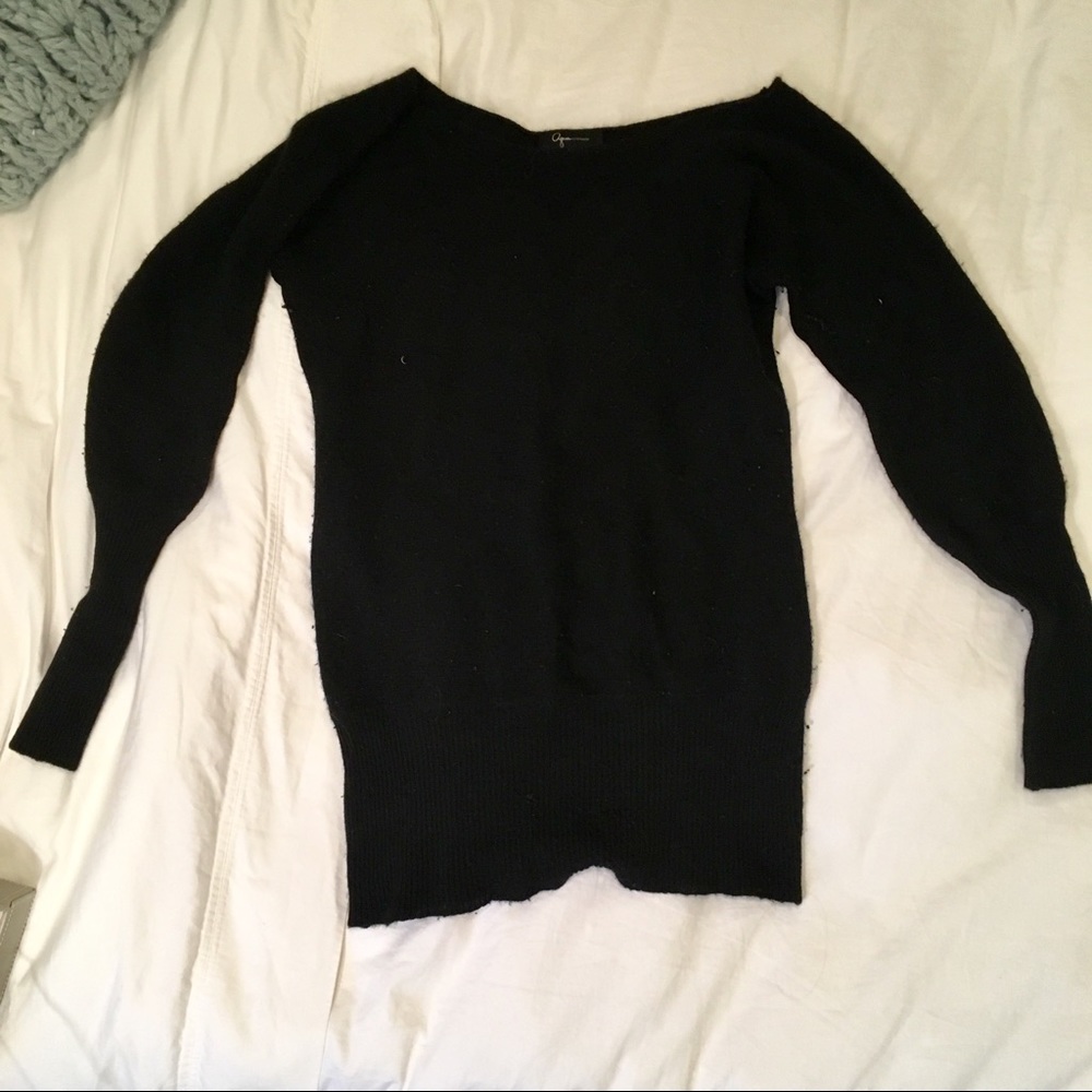 100% cashmere boat neck sweater